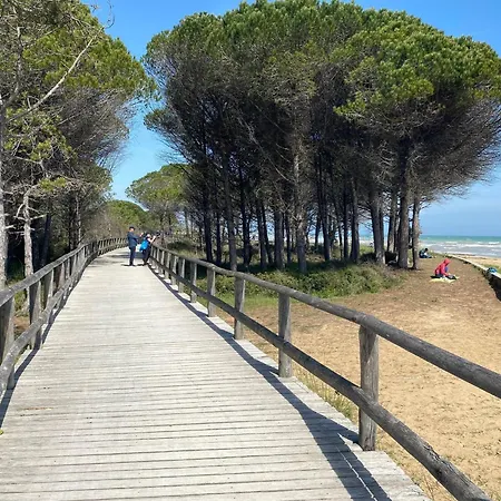 Daire With Terrace And Pool Bibione